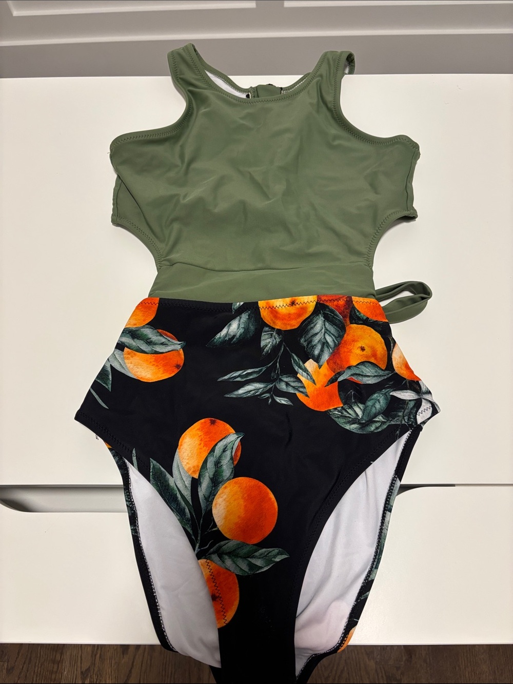 Cupshe Olive Green One-Piece Swimsuit with Contrast Bottoms